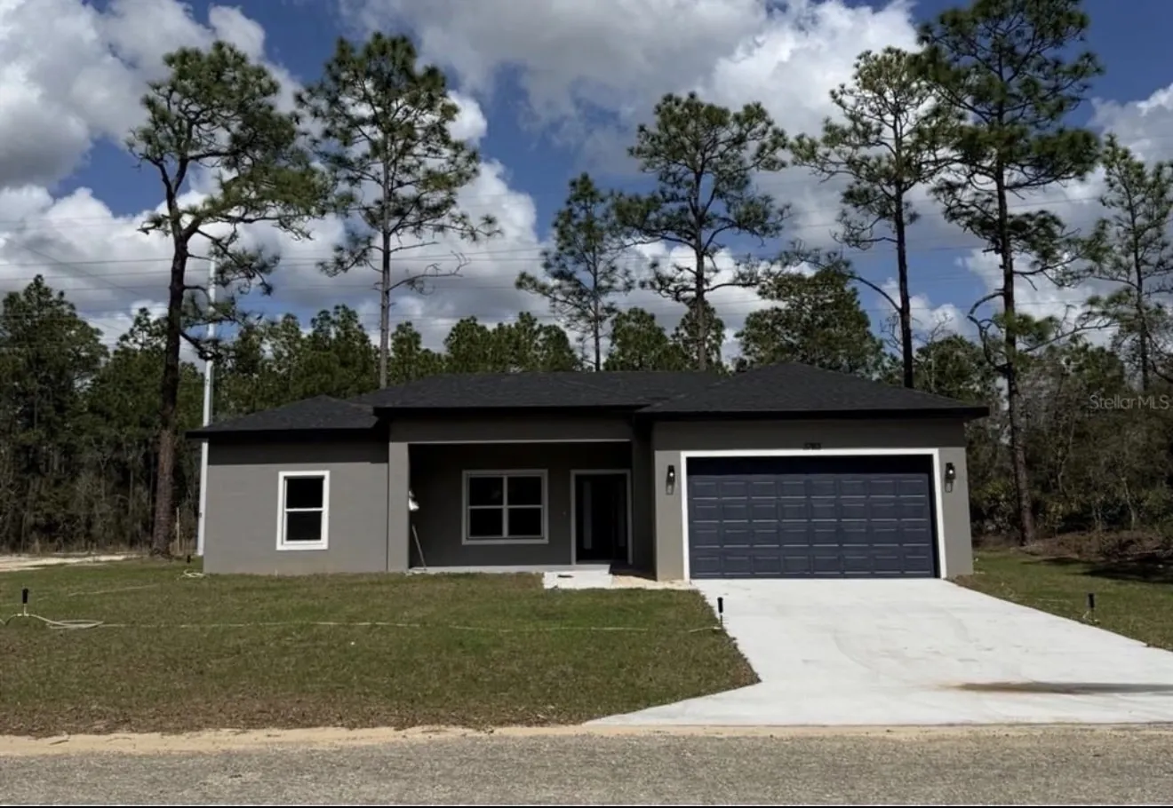 3785 W Wilhelm St — Citrus Springs, FL